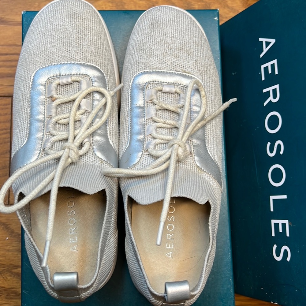 Aerosoles sneakers